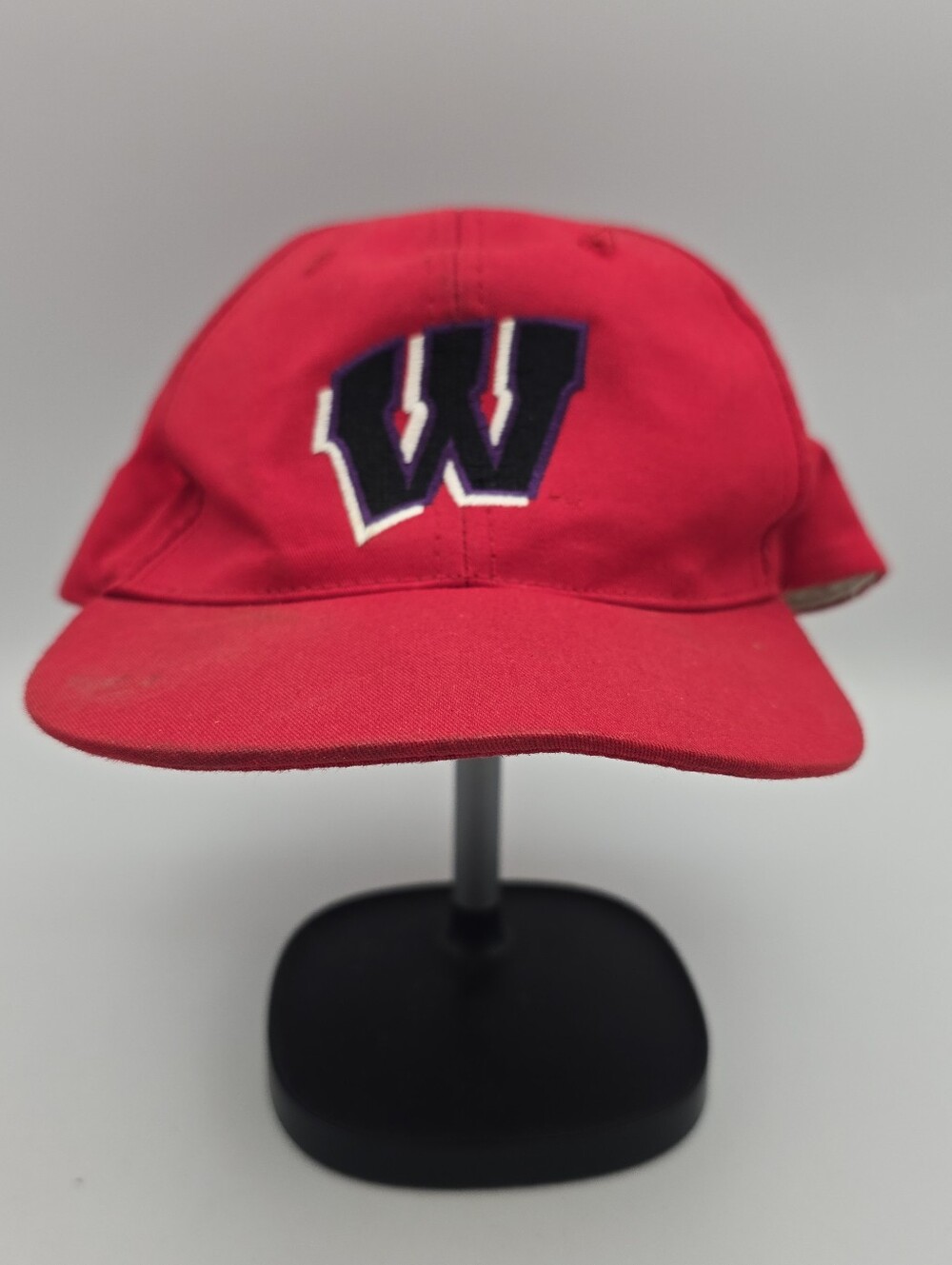 Youth Vintage Annco Wisconsin Badgers Red "W" Logo Adjustable Snapback Hat